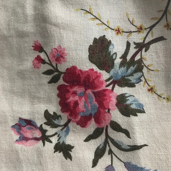 Karen Kane multi colored flower skirt cream base - Picture 7 of 7